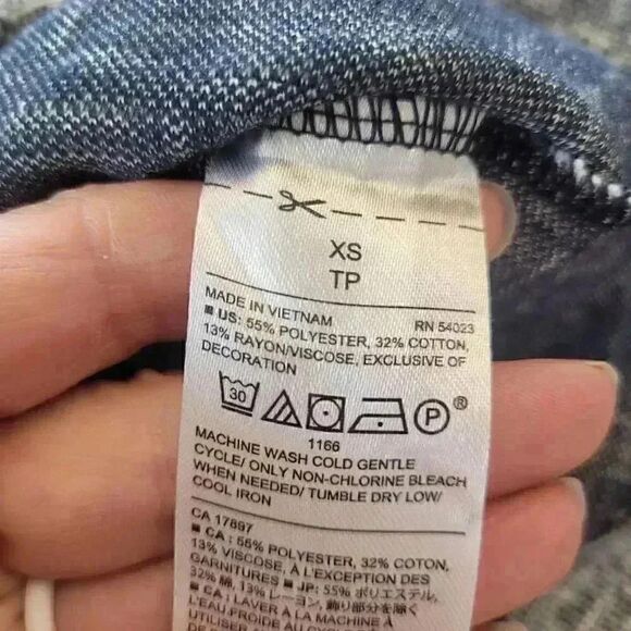 Banana Republic Women's Dark Navy & White Poly/Cotton/Rayon Textured Boucle Ruff - Picture 5 of 9